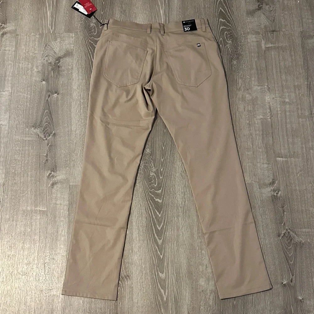 Travis Mathew 30 Open to Close Standard Fit‎ Performance Khaki Pants - Picture 4 of 12